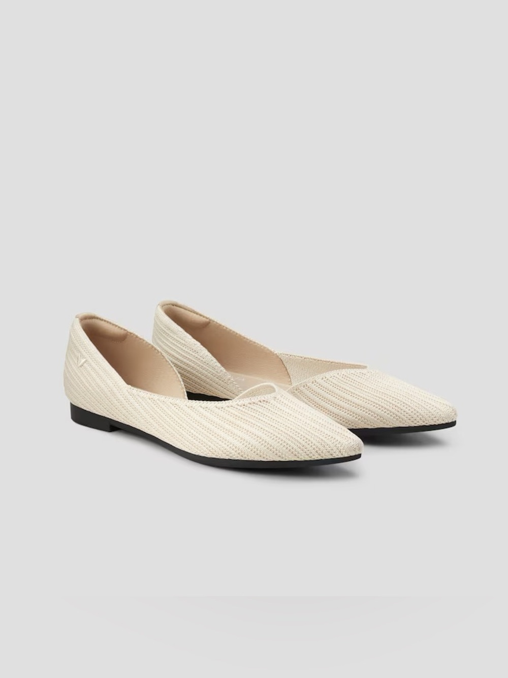 Vivaia Pointed-Toe Melia Flat Size 38.5